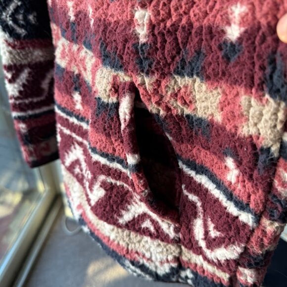 Wrangler Retro Sherpa size small, maroon cream, pink and navy blue - Picture 4 of 4